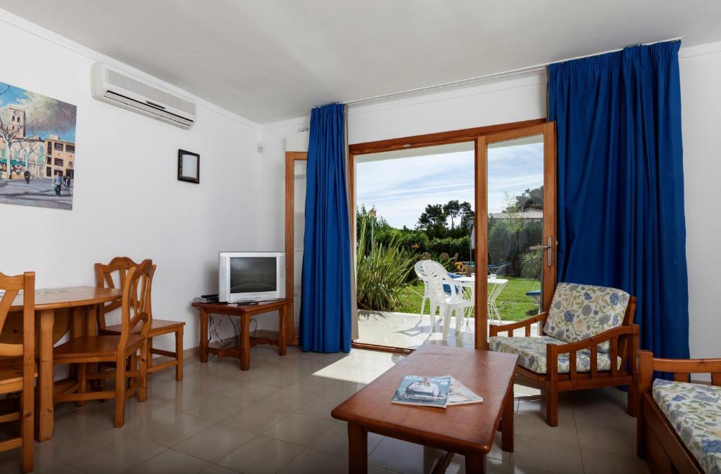 Apartamentos Leo Port de Pollença Zimmer foto